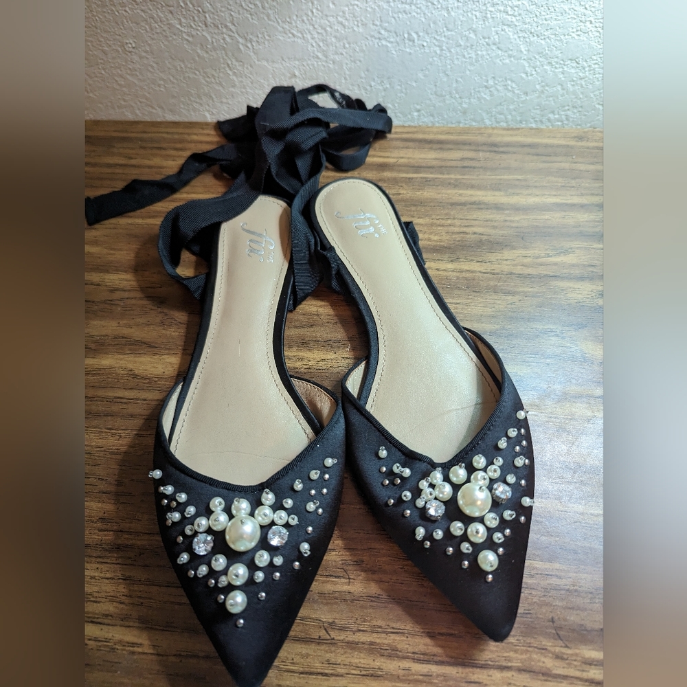 The Fit Beaded Ribbon Flats